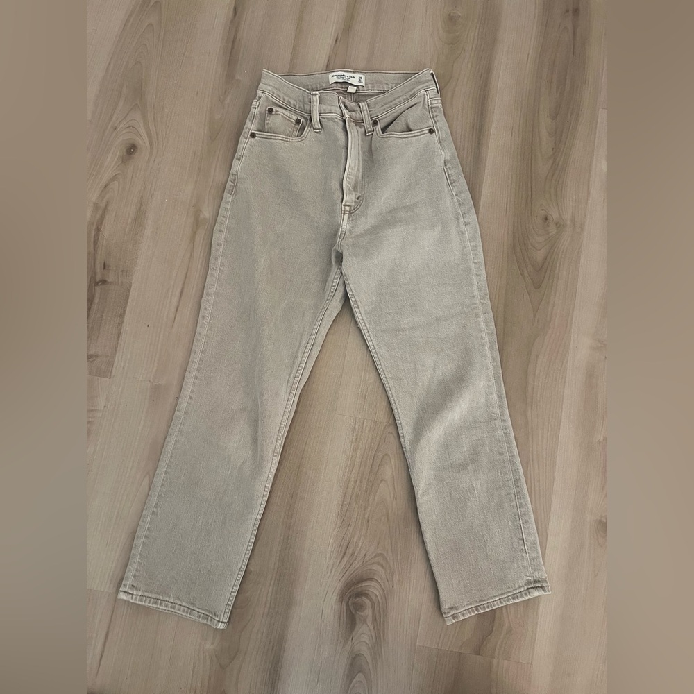 Abercrombie & Fitch Ankle Straight Jean
